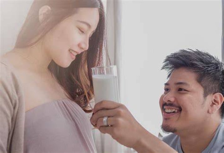 Can you save half drank breast milk?