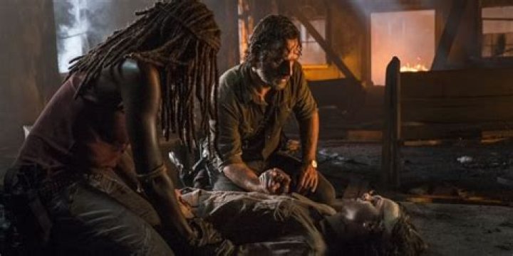 Did they kill carl in the walking dead?