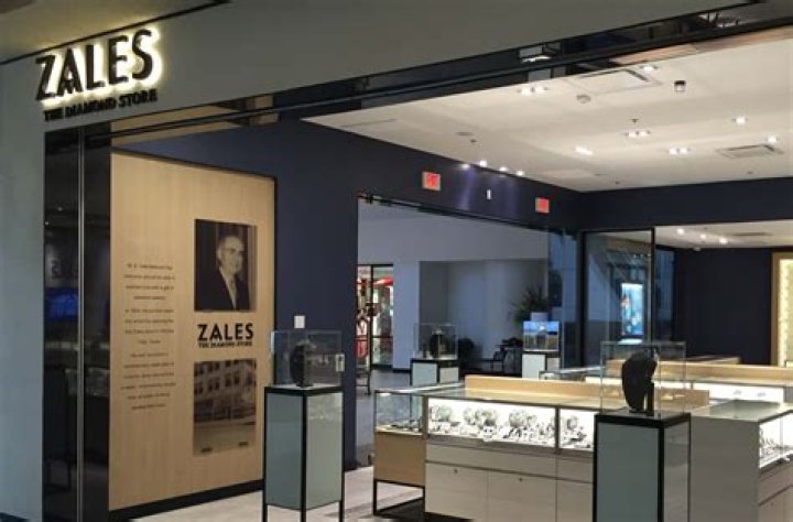 How many zales stores are there?