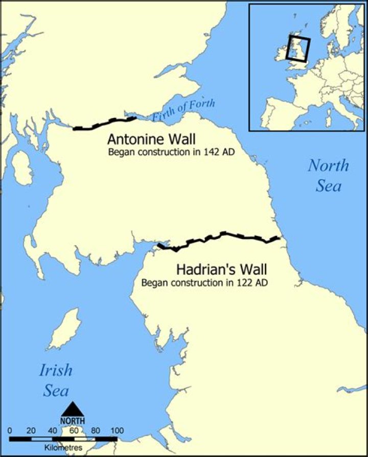 How tall was hadrian's wall when built?