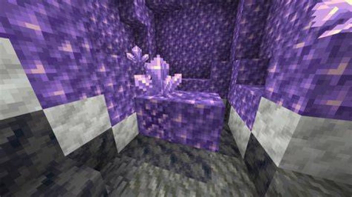 In minecraft what is amethyst used for?